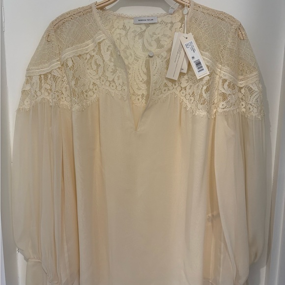 Rebecca Taylor Silk Chiffon Lace Blouse
PERFECT FOR THE HOLIDAYS! - Picture 4 of 8